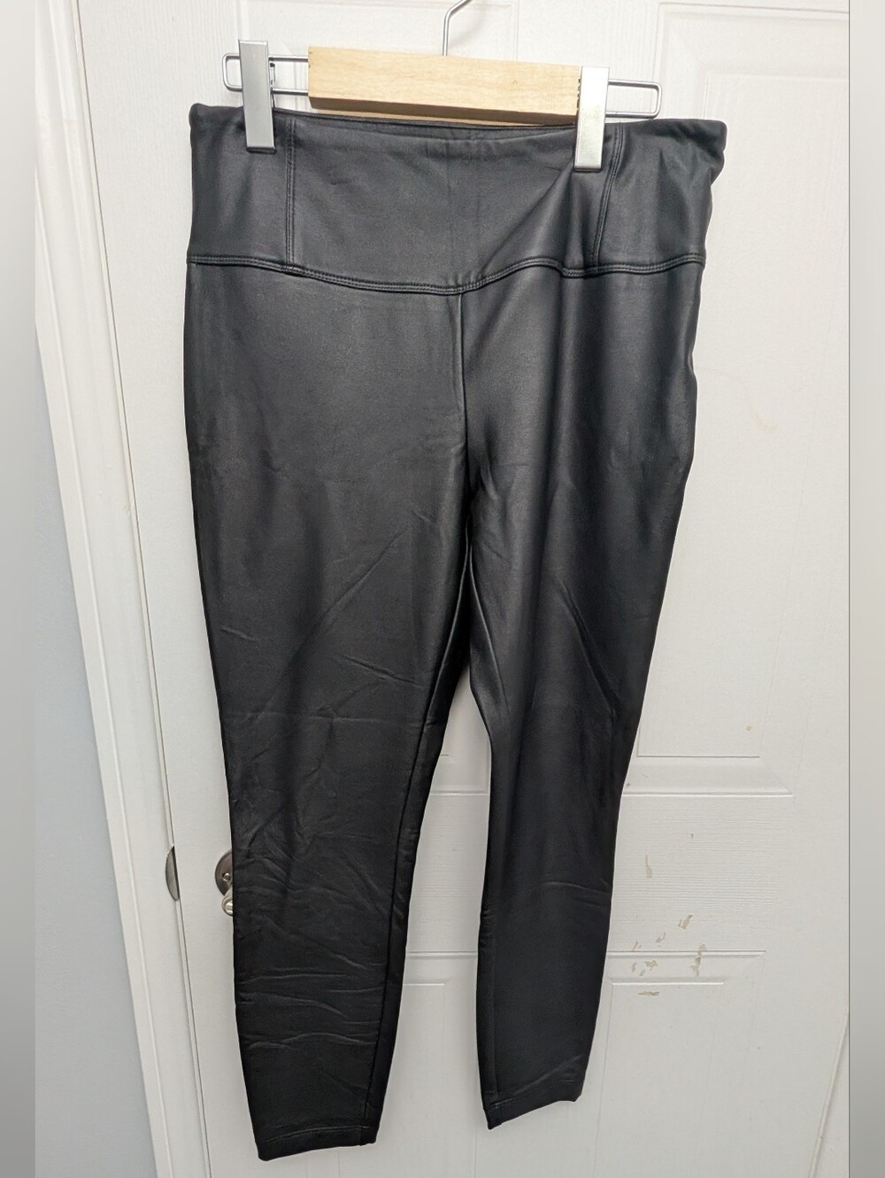 Reitmans Black Faux Leather Leggings Like New 10 Petite